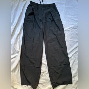 Uniqlo small Ultra Stretch AIRism Straight Wide Pants